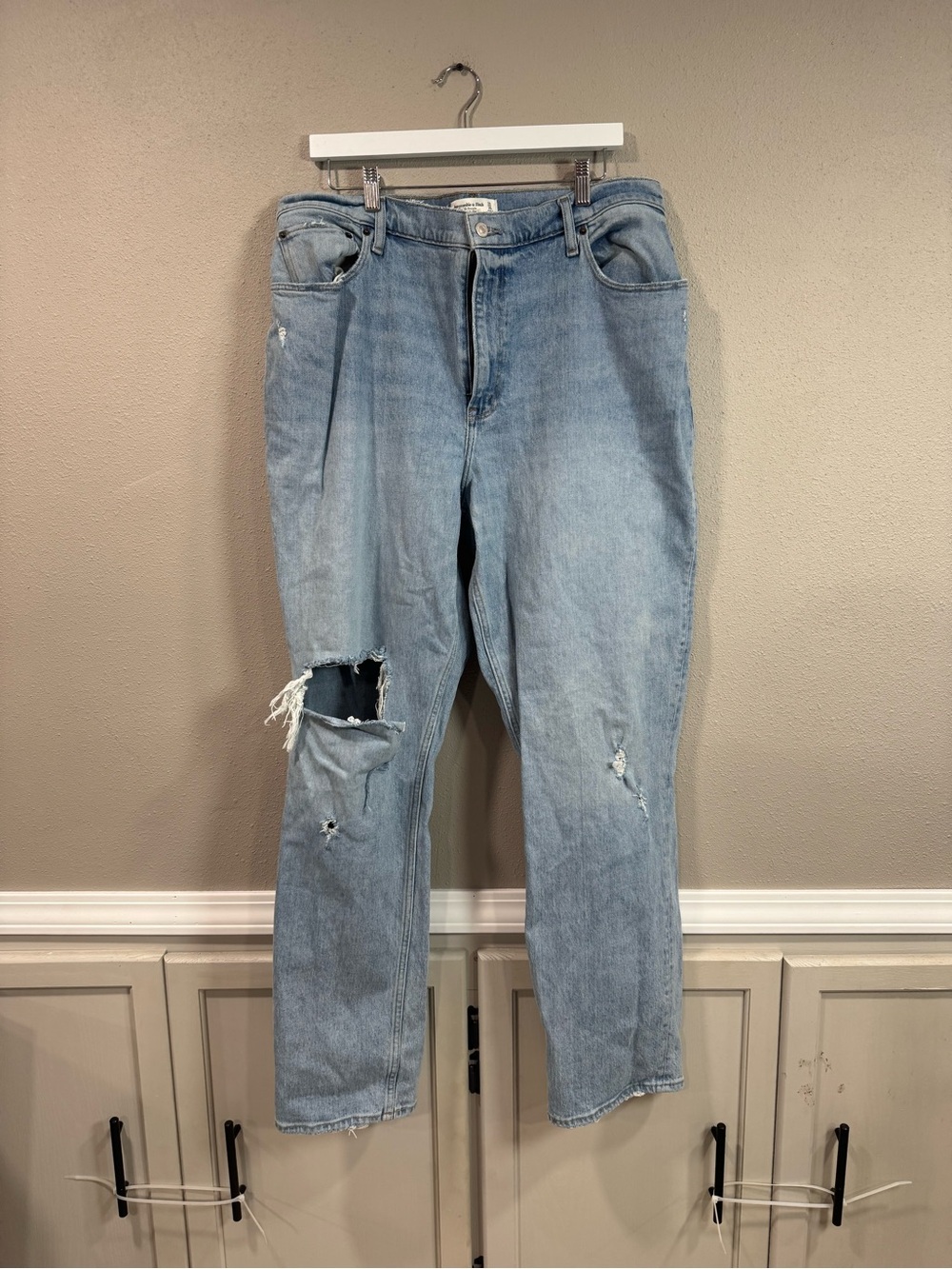 Abercrombie & Fitch The 90’s Straight Ultra High Rise Curve Love - Picture 2 of 7